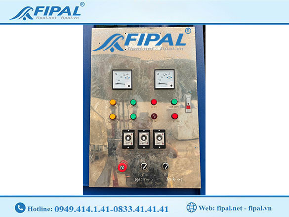 Tủ điện của máy làm đá viên